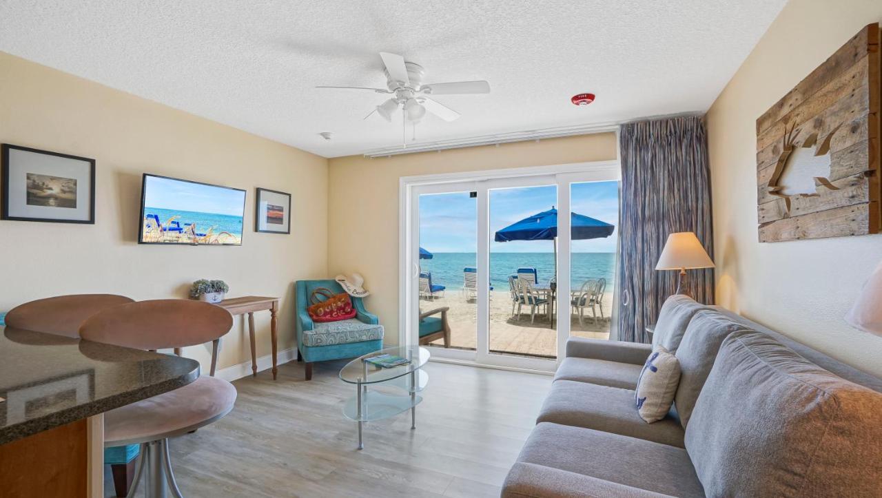 King Suite with Sofa Bed - Beach Level at Glunz Ocean Beach Hotel & Resort