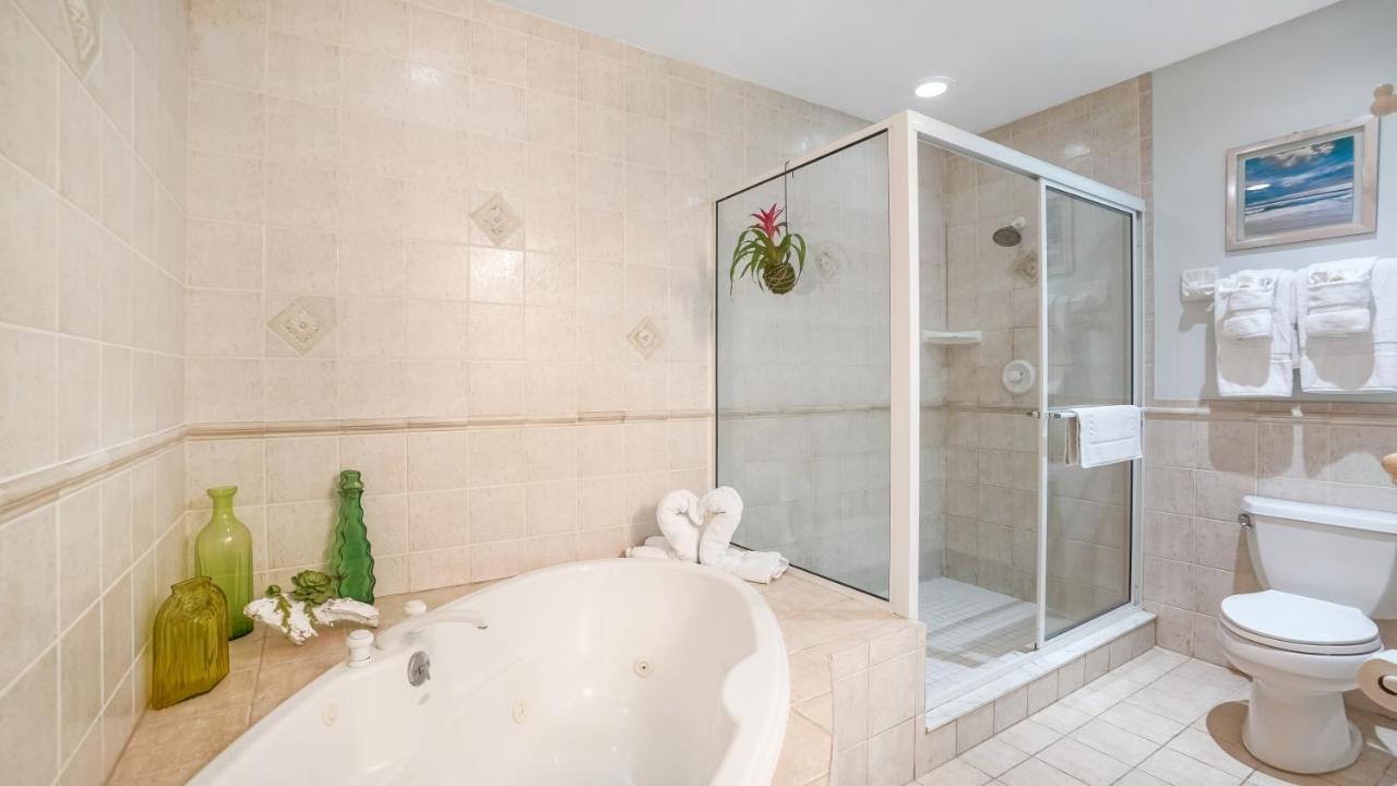 Oceanfront Three-Bedroom Villa at Glunz Ocean Beach Hotel & Resort