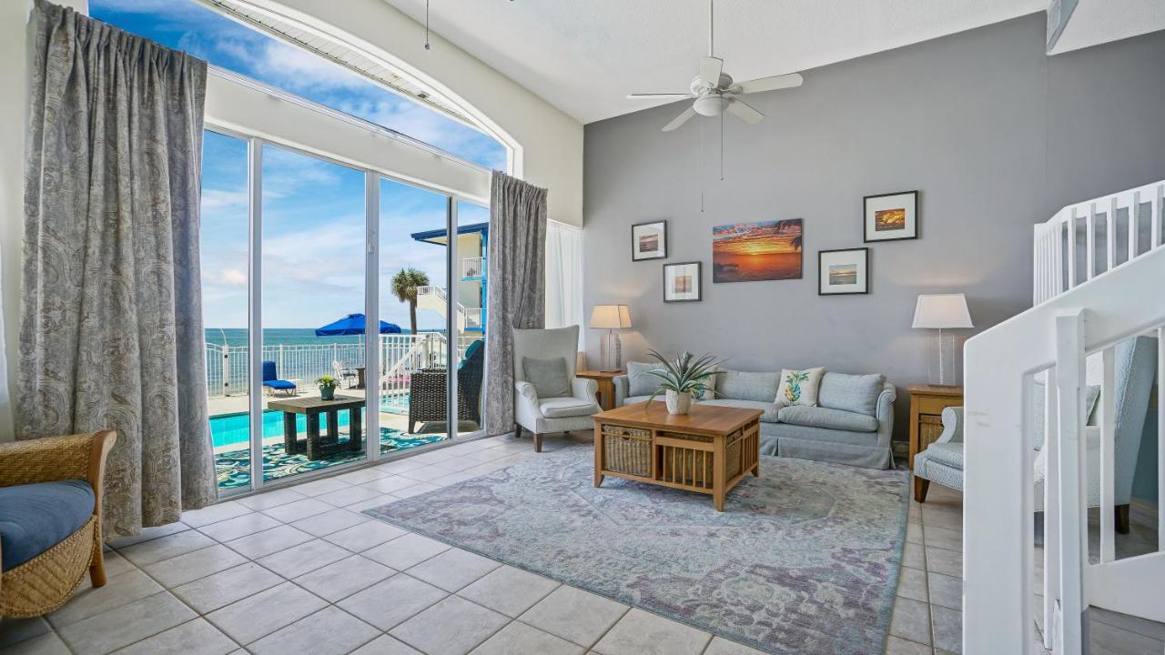 Oceanfront Three-Bedroom Villa at Glunz Ocean Beach Hotel & Resort