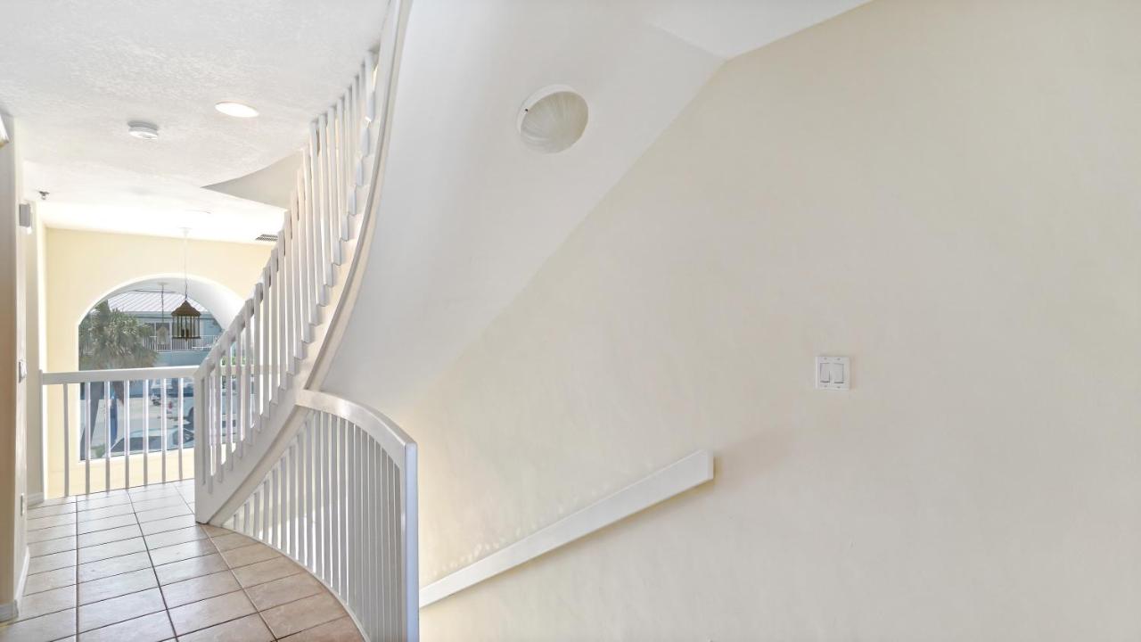 Oceanfront Three-Bedroom Villa at Glunz Ocean Beach Hotel & Resort