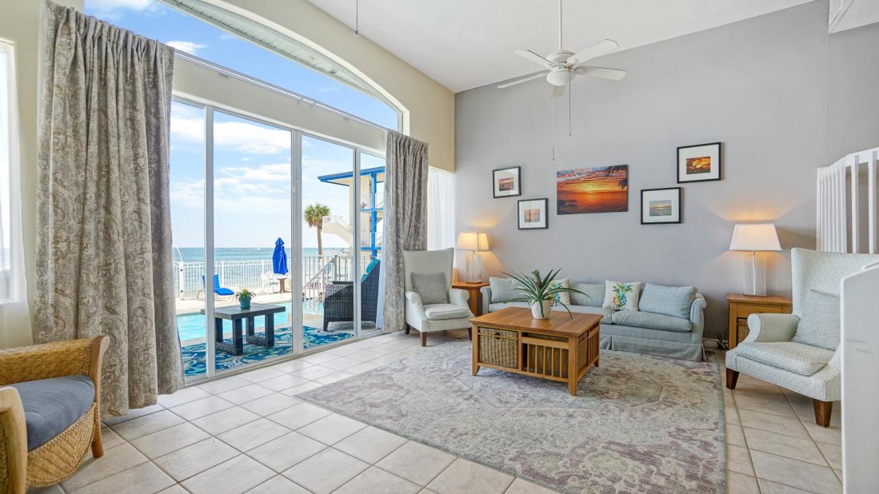 Oceanfront Three-Bedroom Villa at Glunz Ocean Beach Hotel & Resort
