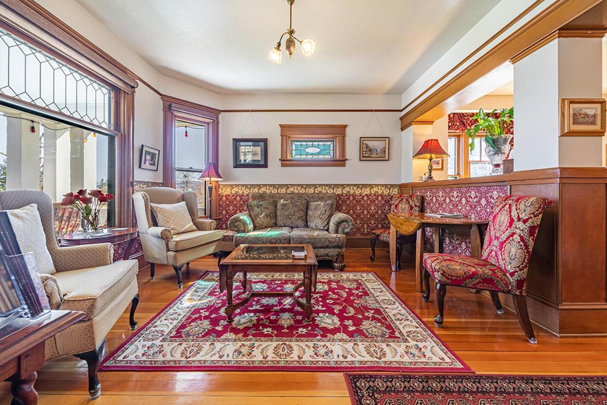  | Abigail's Bed and Breakfast Inn