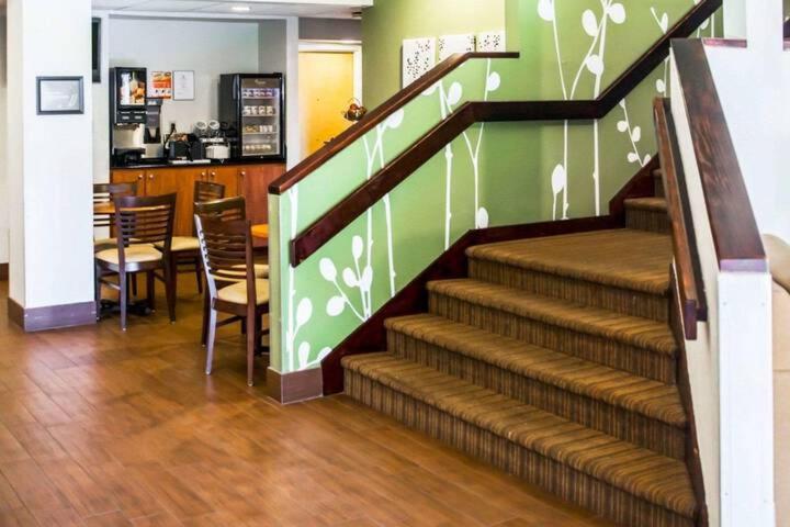  | Sleep Inn Fredericksburg