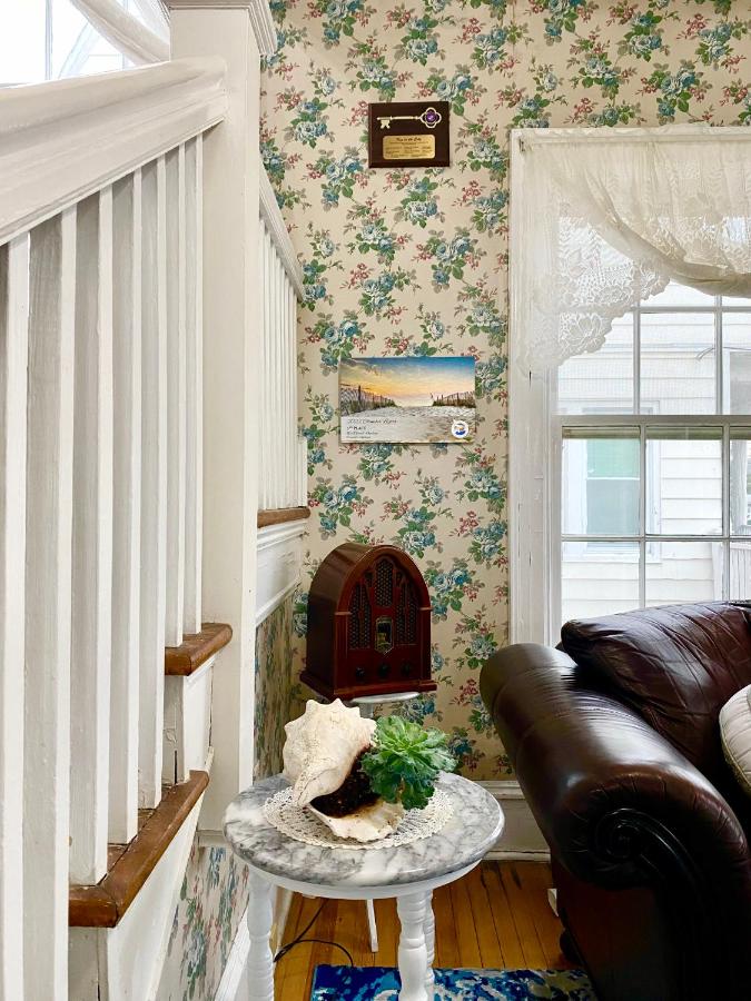 | Atlantic House Bed & Breakfast