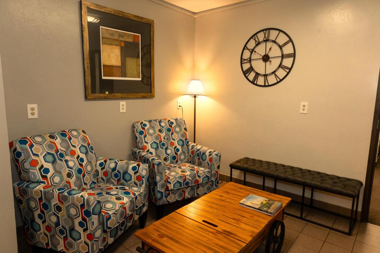 | Super 8 by Wyndham Missoula/Brooks Street