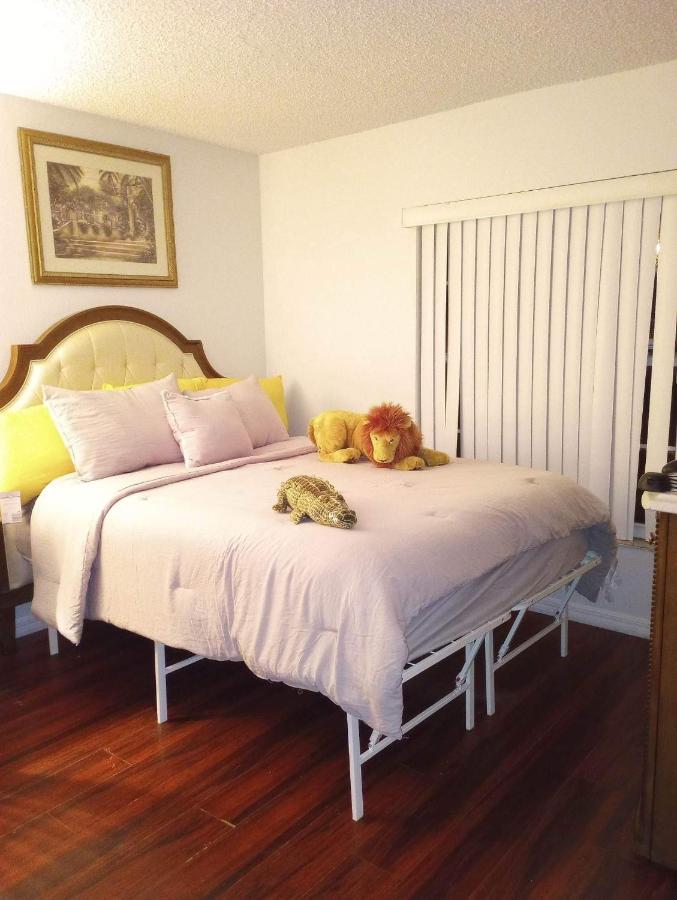  | Disney's Bed & and Breakfast Bring Your Pets
