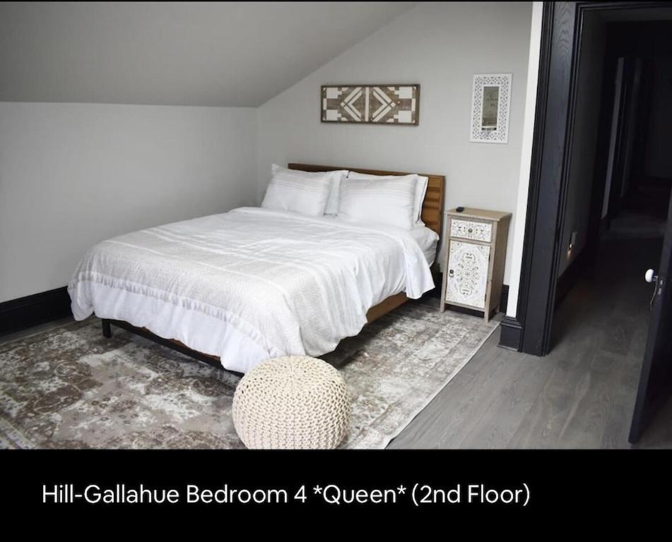 | Downtown 5,000 Sq Ft Historic Fletcher Place Home Sleeps 22!