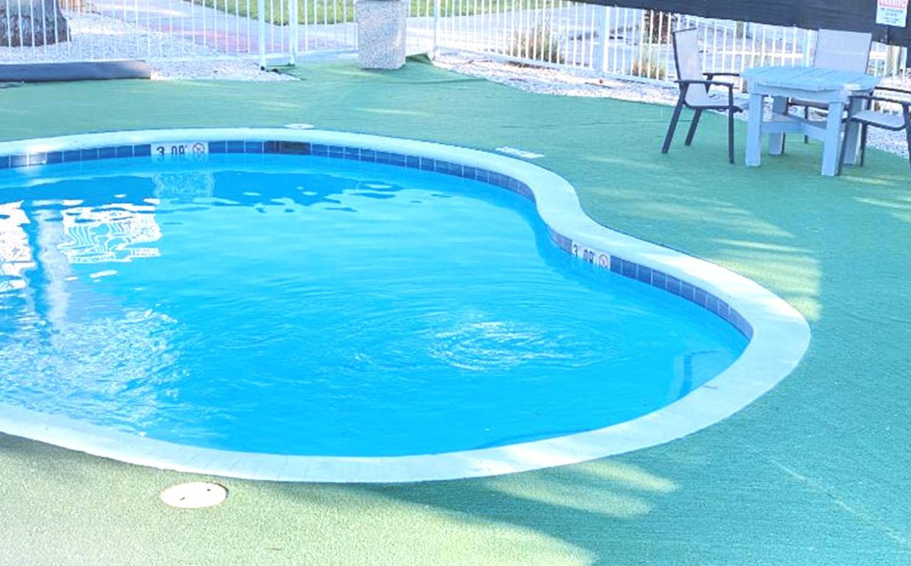  | Sky Palace Inn & Suites By Jasper Beeville