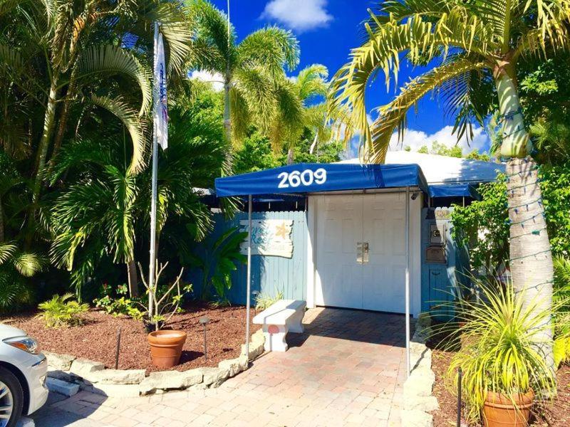 | Coral Reef Guesthouse
