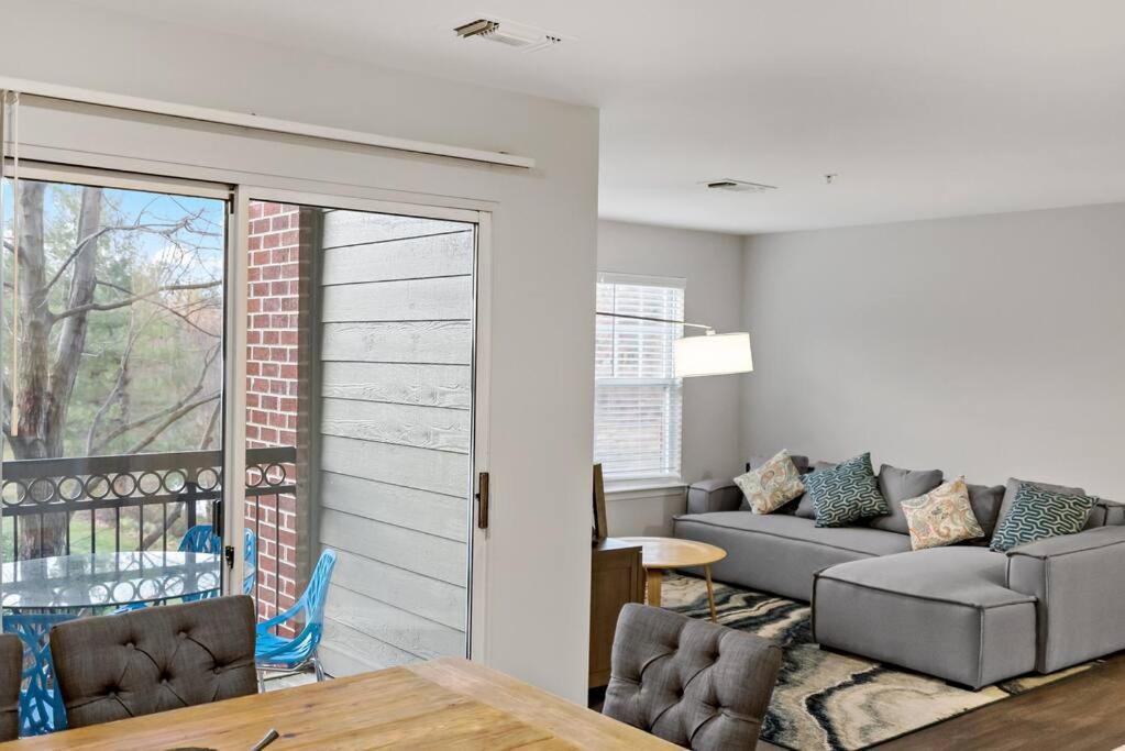 | Garden Styles Herndon Dulles Airport