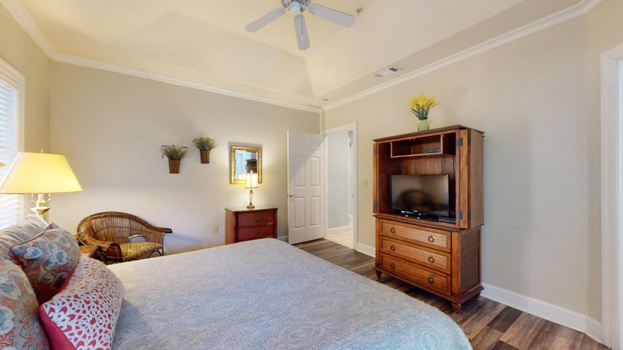  | 8104 Wendover Dunes