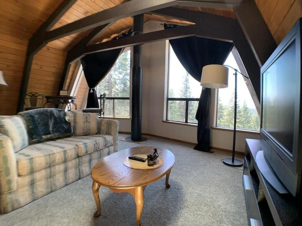 | Heckman's Peak / You Deserve some Sierra Snow in Blue Lake Springs!