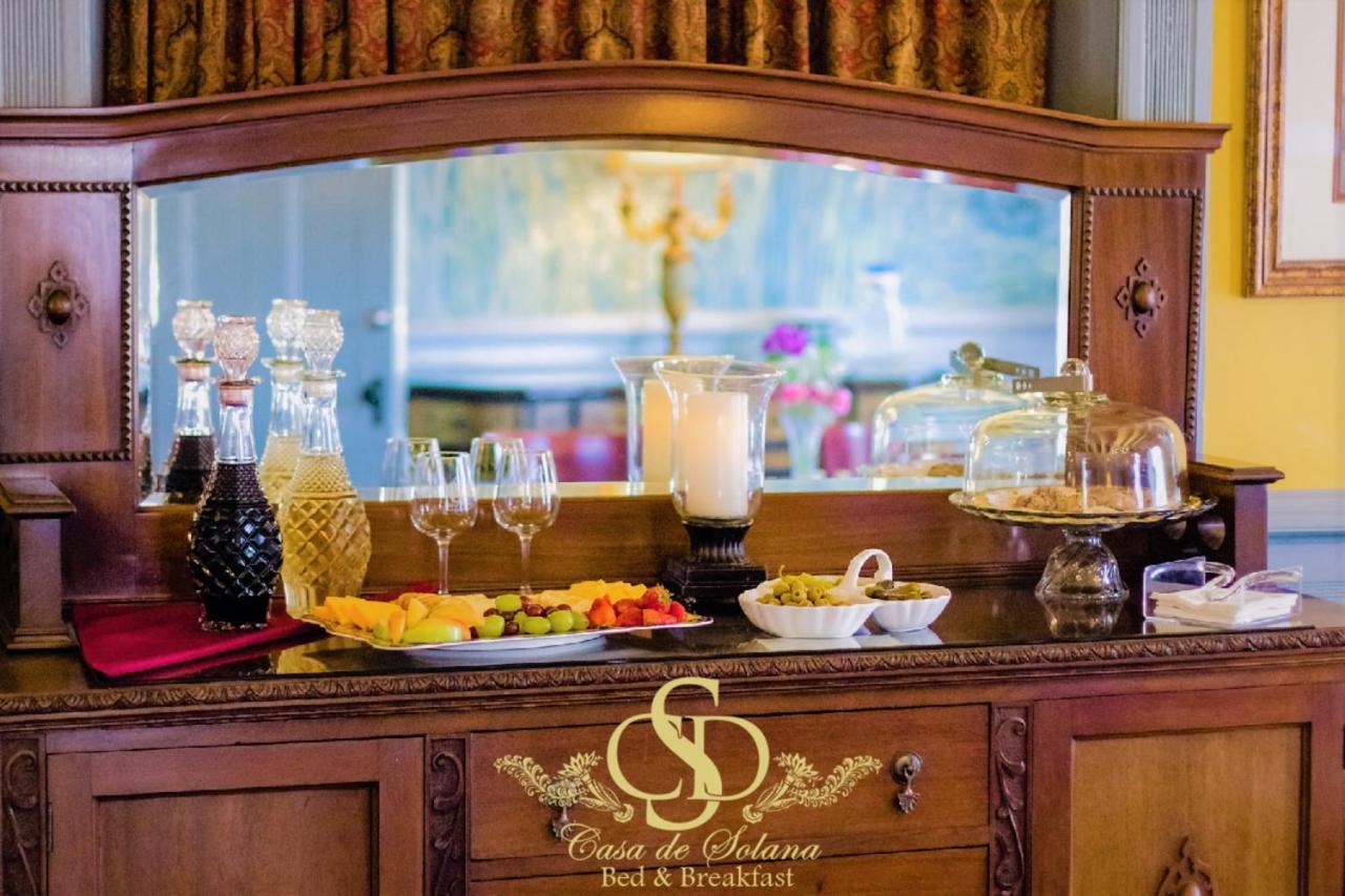 | Casa De Solana & Victorian House Bed and Breakfast