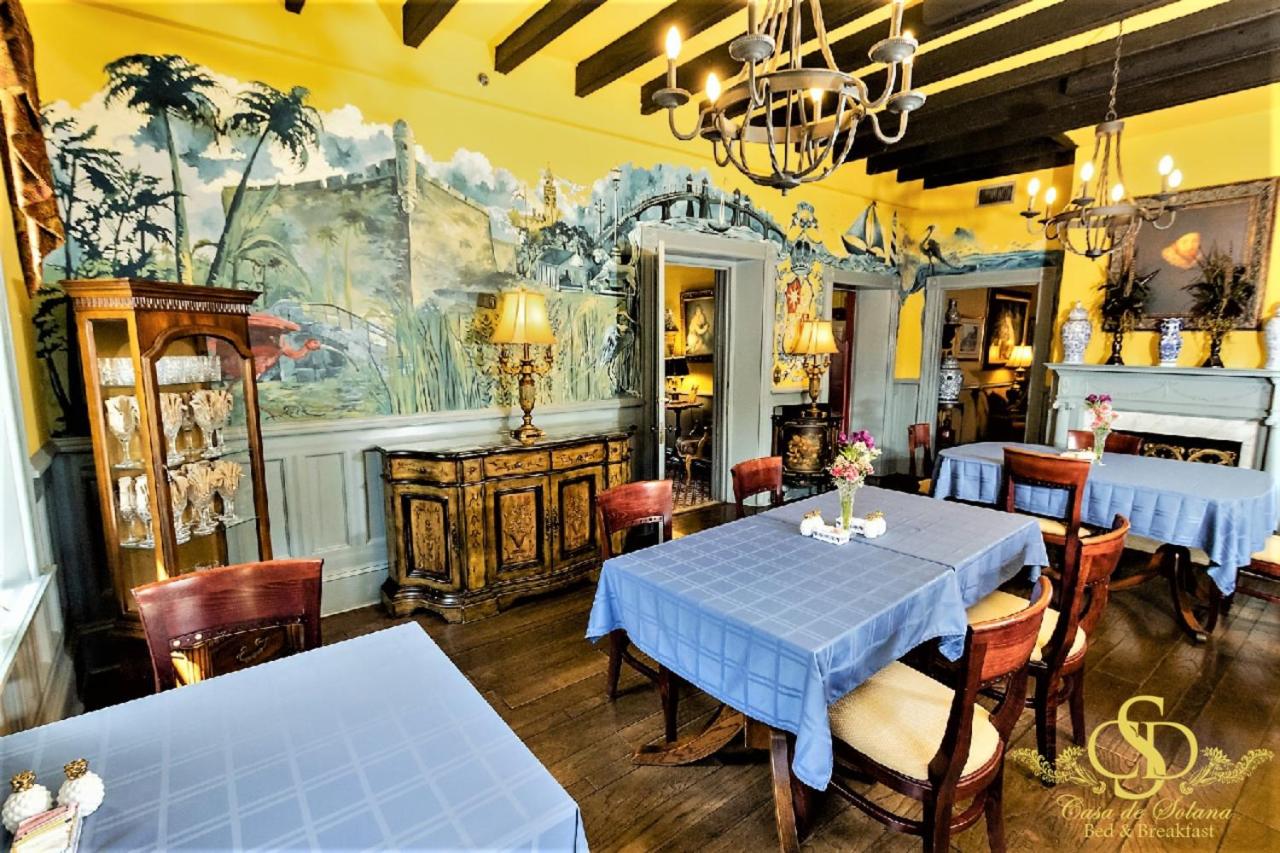 | Casa De Solana & Victorian House Bed and Breakfast