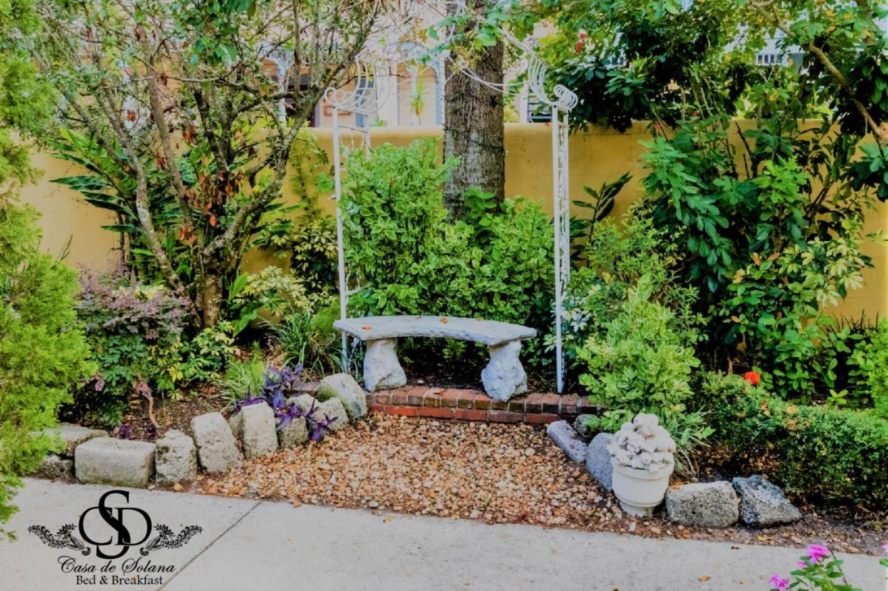 | Casa De Solana & Victorian House Bed and Breakfast