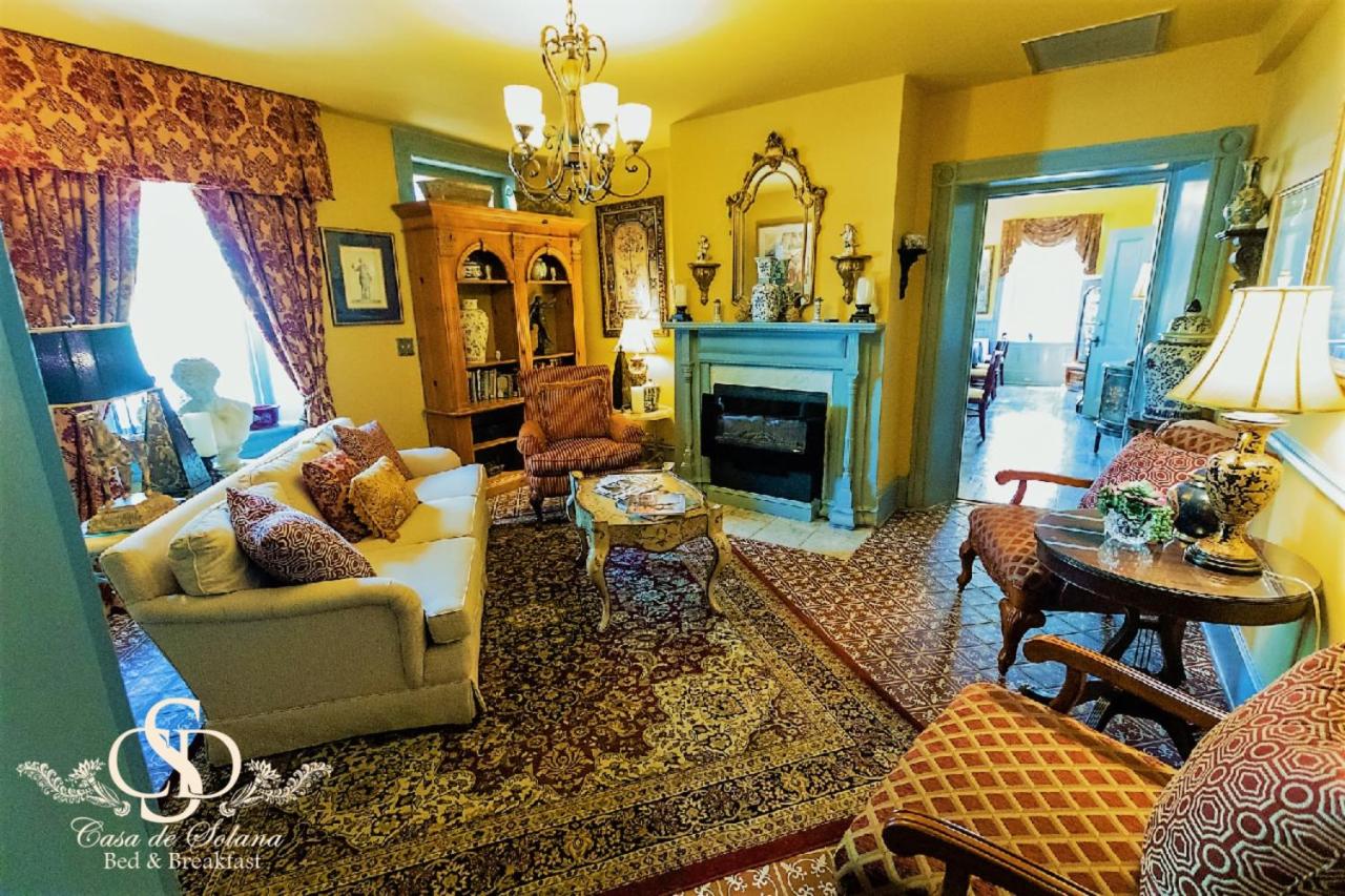 | Casa De Solana & Victorian House Bed and Breakfast