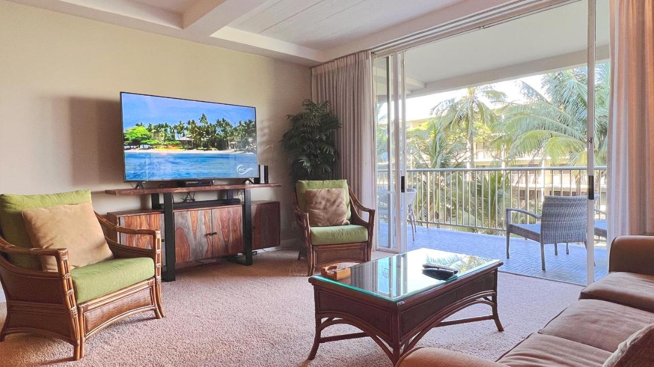  | Maui Westside Presents: Whaler 420 - Best location in Kaanapali beach