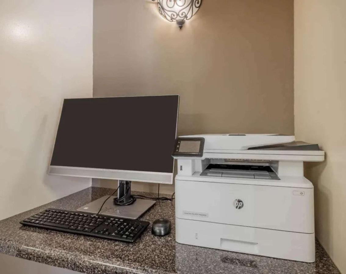 | Sonesta Simply Suites Birmingham Hoover