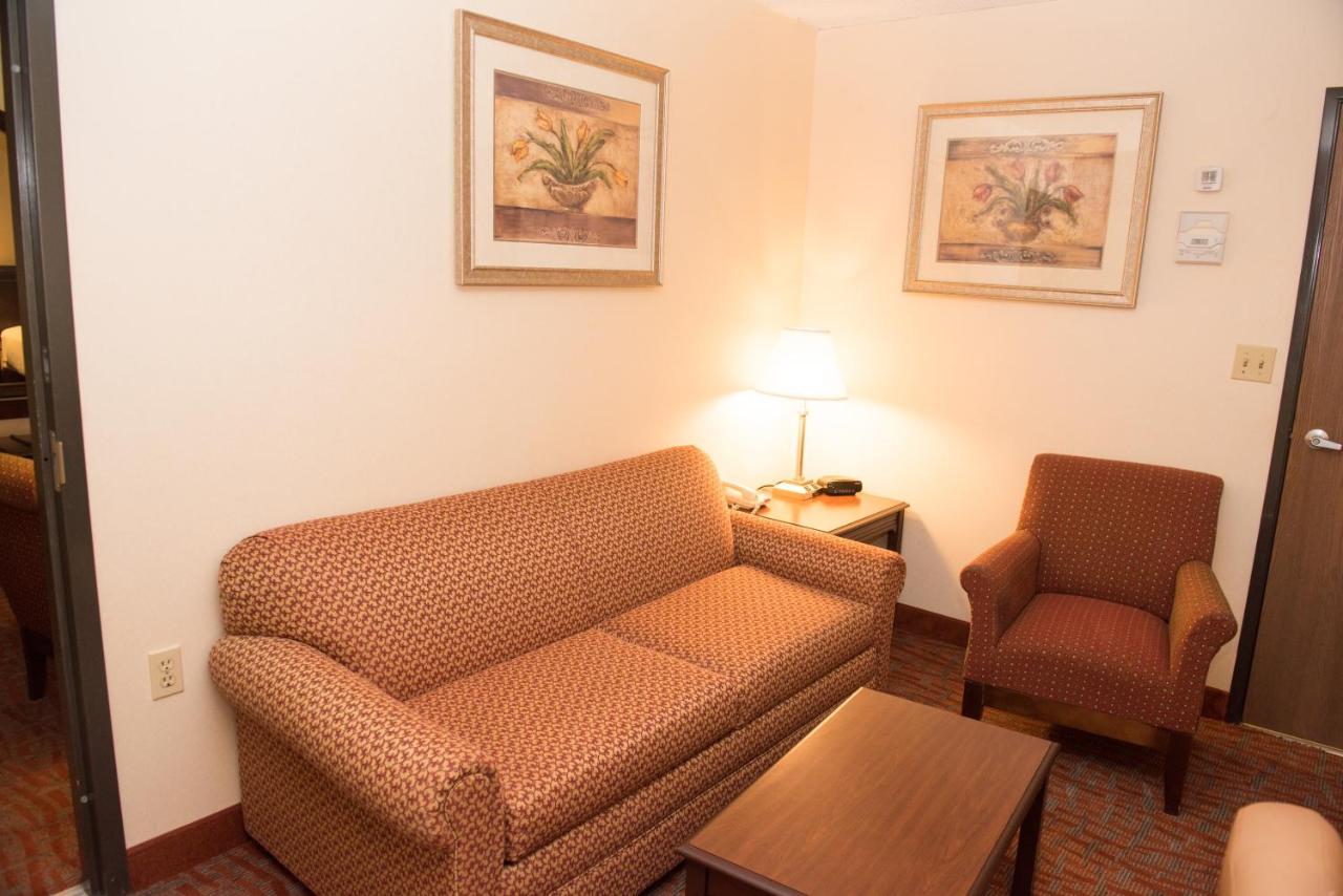 King Room at MHO Inn & Suites