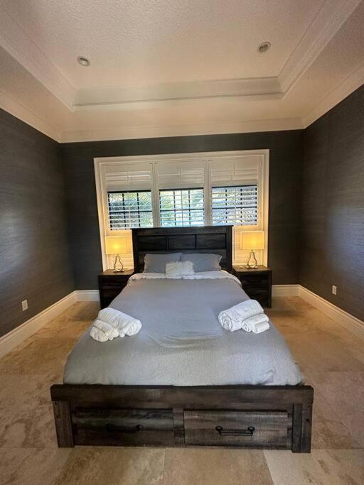  | Private Villa retreat with lagoon and waterfalls