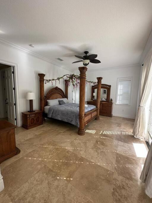  | Private Villa retreat with lagoon and waterfalls