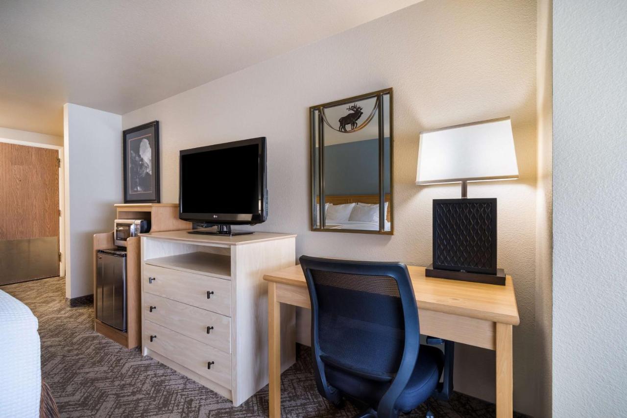 King Room - Non-Smoking at Best Western Golden Spike Inn & Suites