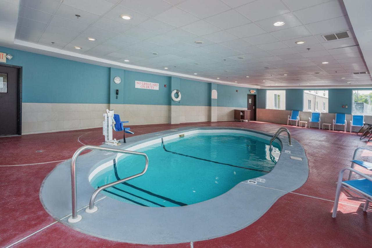 | Holiday Inn Express Hotel & Suites Swansea, an IHG Hotel