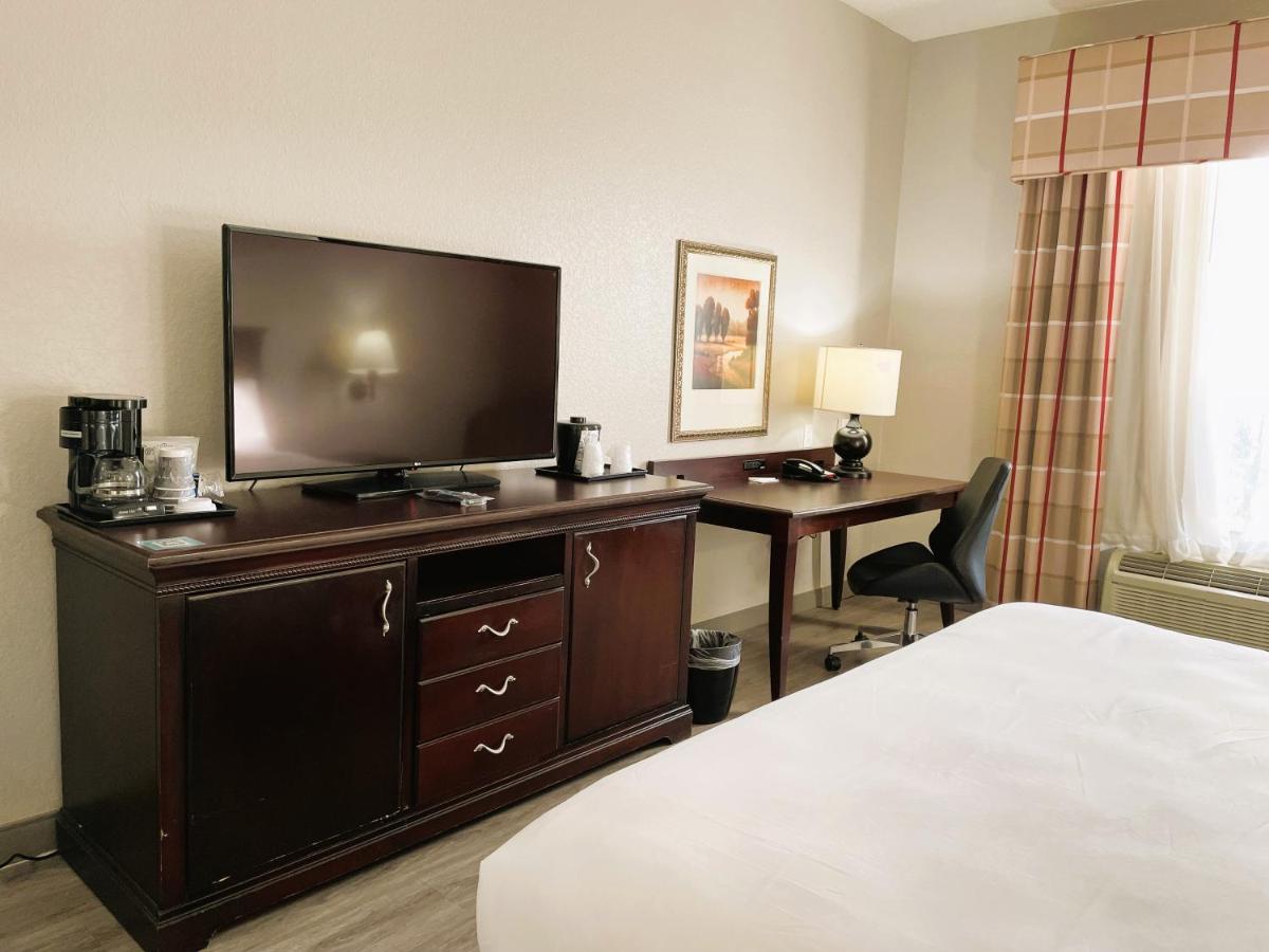 Queen Room with Two Queen Beds - Non-Smoking at Country Inn & Suites by Radisson, Albany, GA