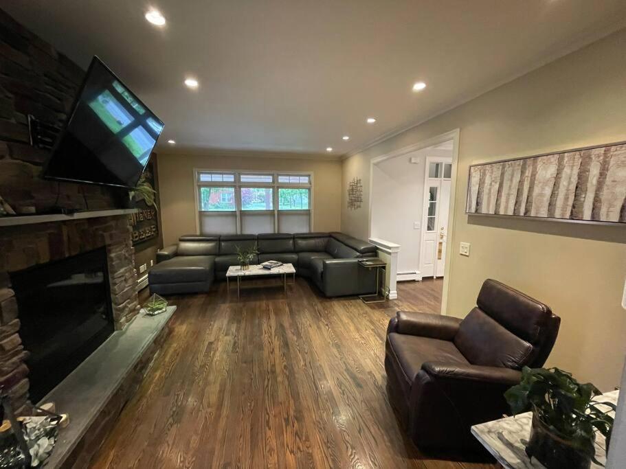| TheGoshenGetaway-HotTub-FirePit-PetFriendly