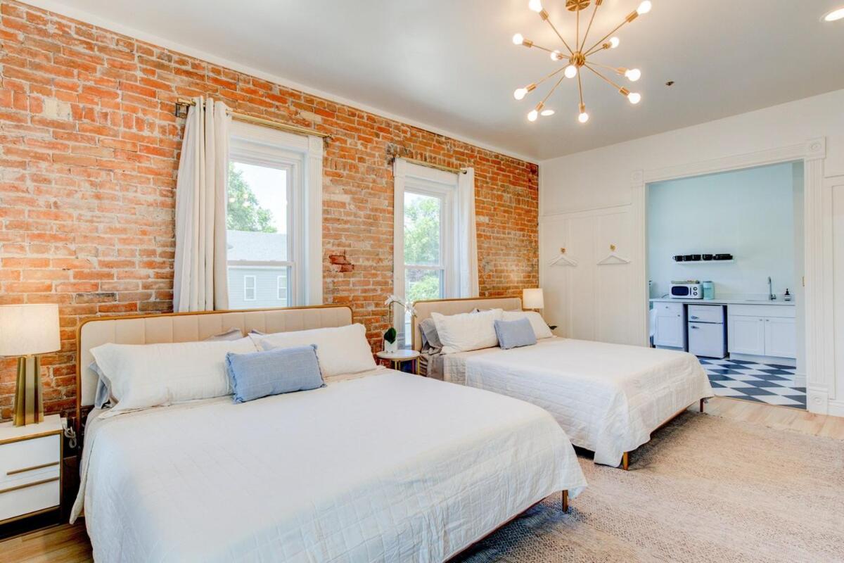  | Suite 1 Historic Art City Inn