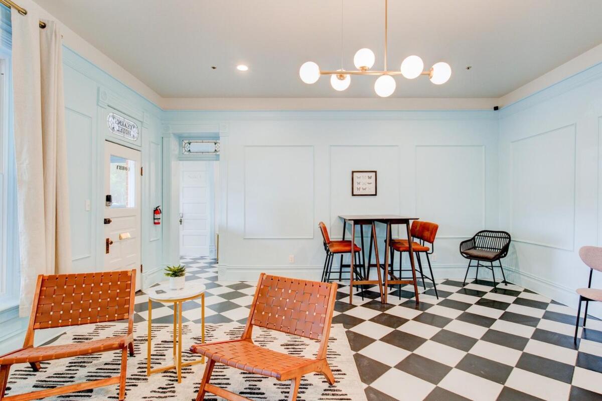  | Suite 1 Historic Art City Inn