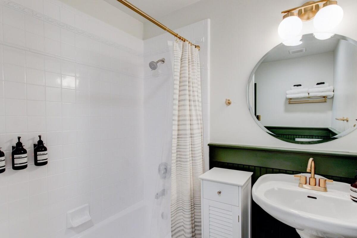 | Suite 2 Historic Art City Inn