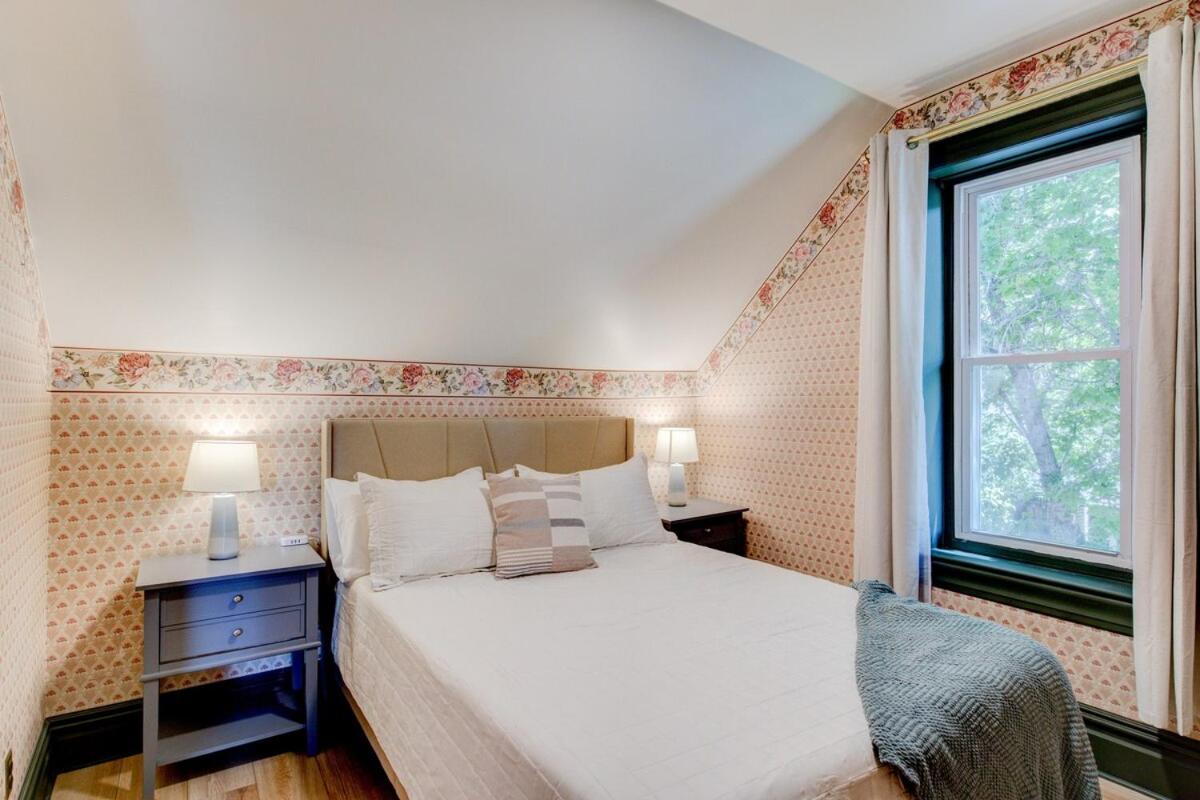 | Suite 2 Historic Art City Inn