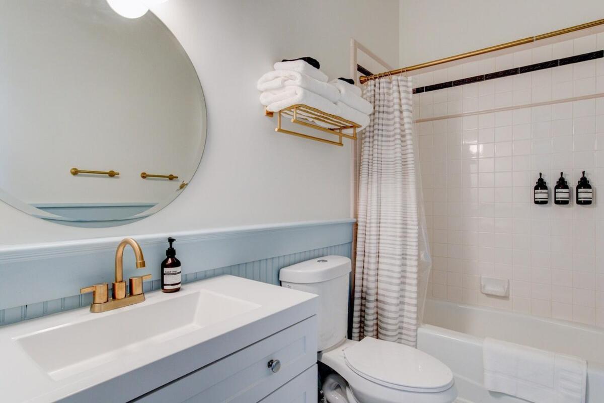 | Suite 3 Historic Art City Inn
