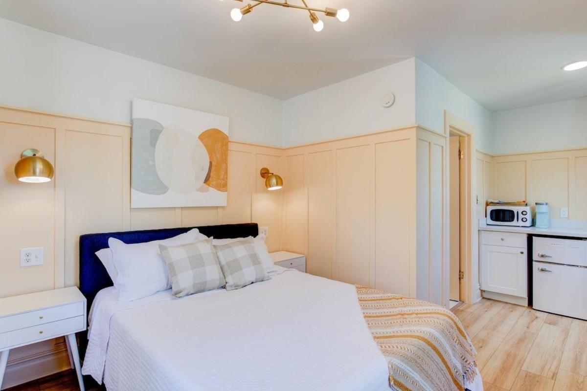 | Suite 10 Historic Art City Inn