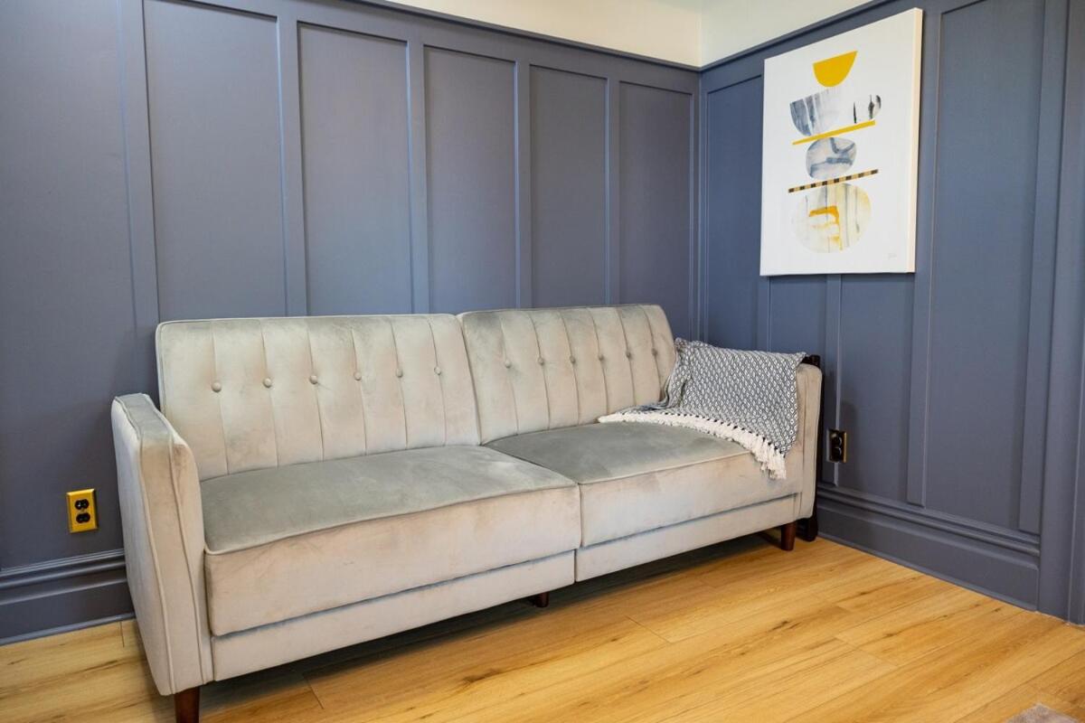 | Suite 11 Historic Art City Inn