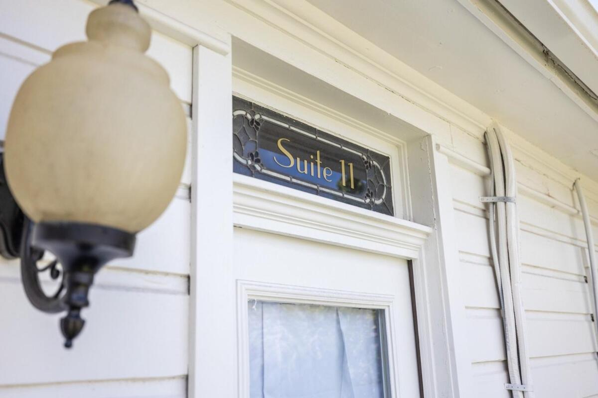 | Suite 11 Historic Art City Inn