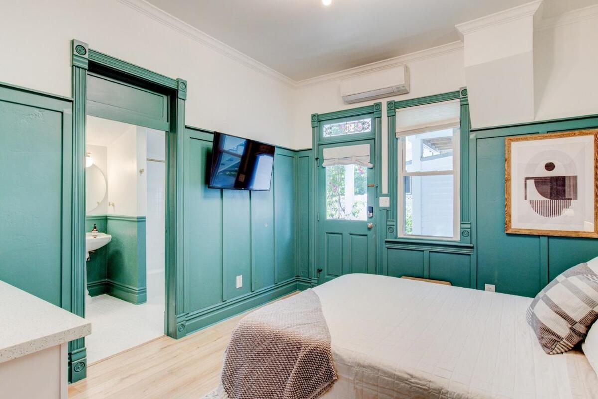 | Suite 6 Historic Art City Inn