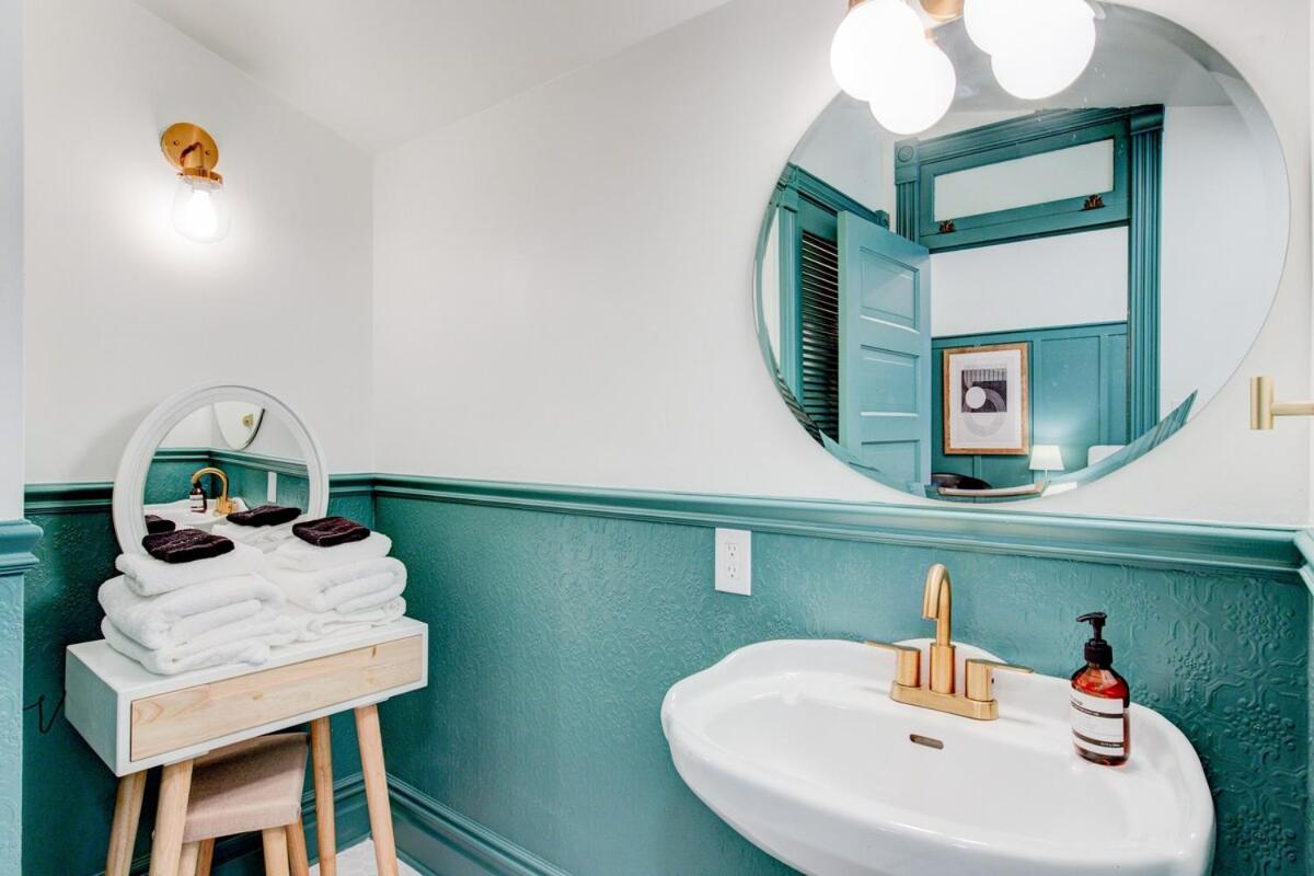 | Suite 6 Historic Art City Inn