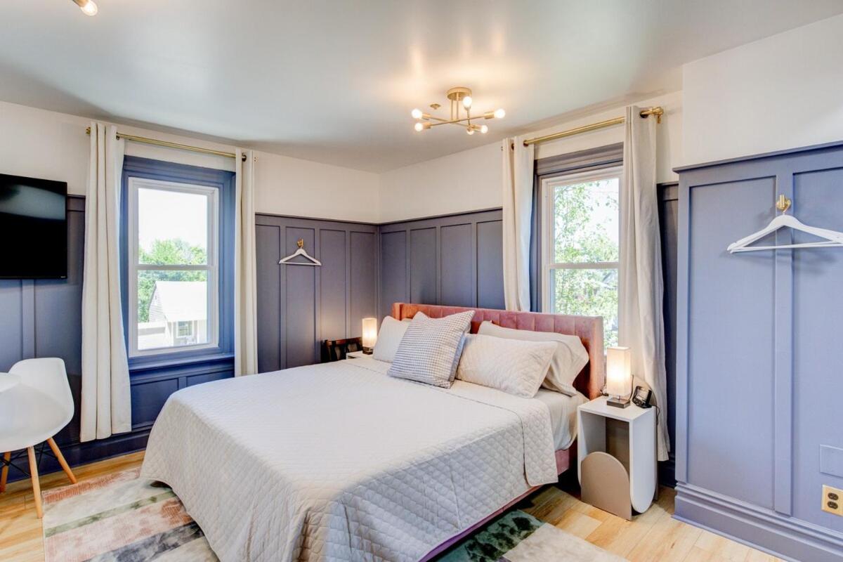 | Suite 11 Historic Art City Inn