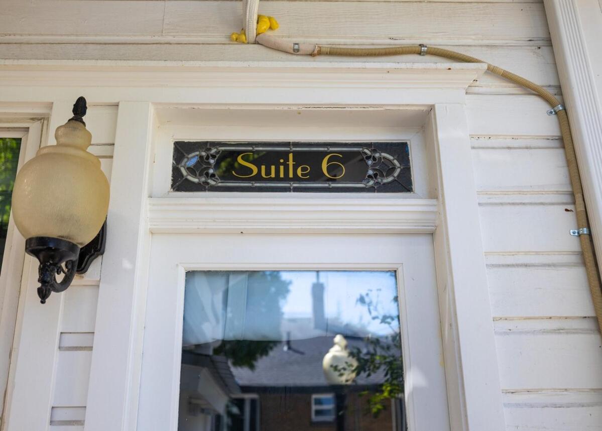 | Suite 6 Historic Art City Inn