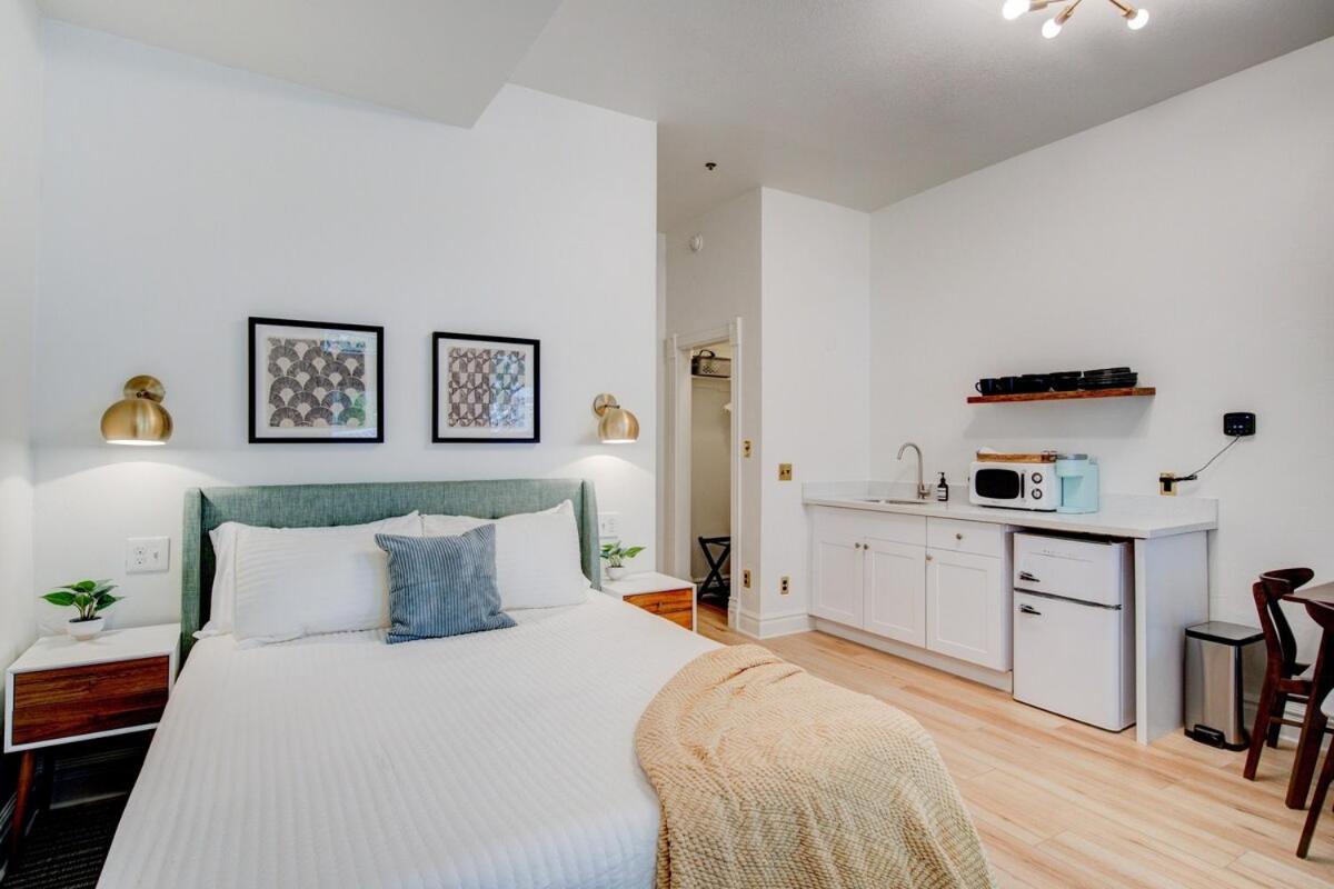 | Suite 5 Historic Art City Inn