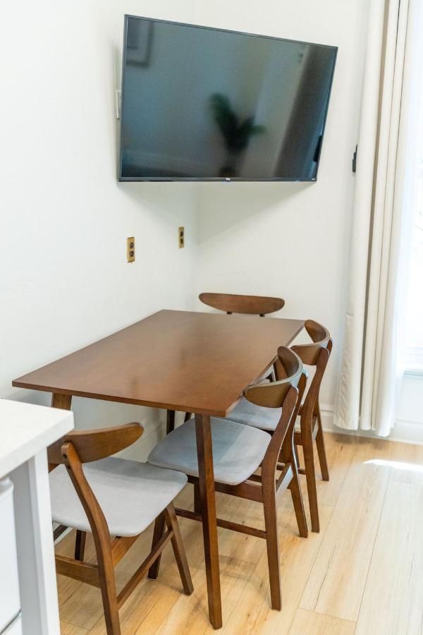 | Suite 5 Historic Art City Inn