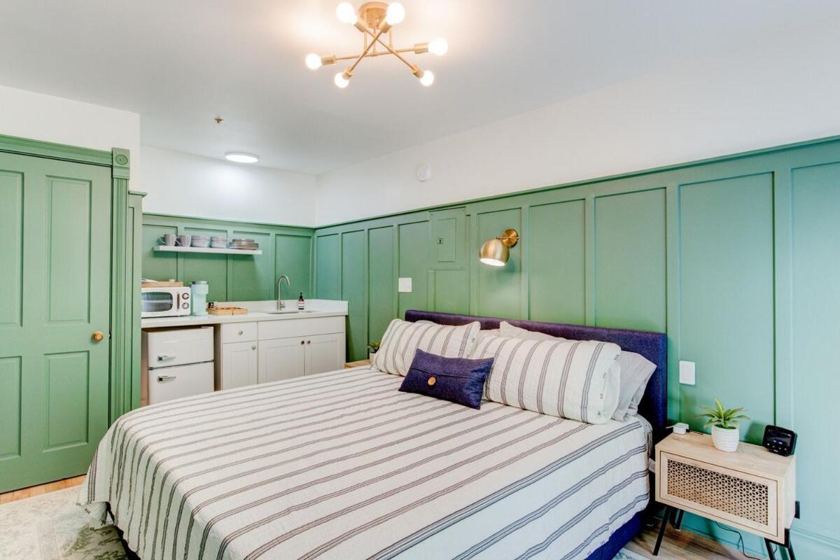 | Suite 9 Historic Art City Inn