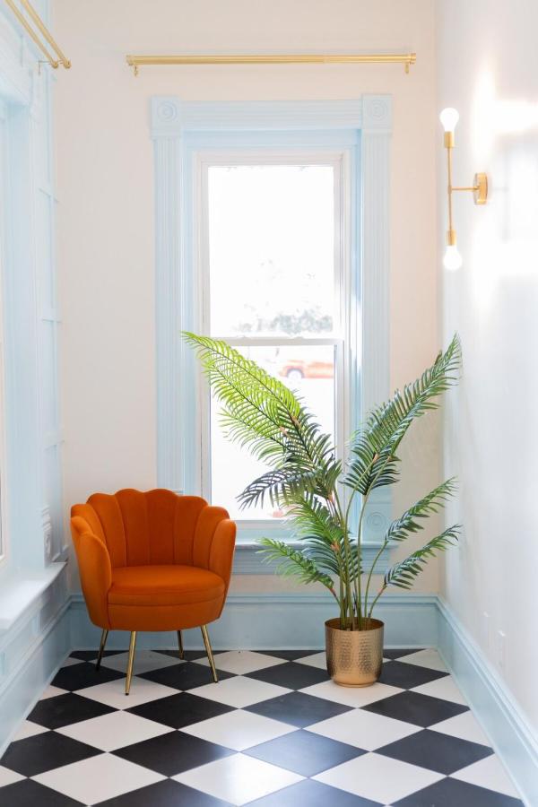| Suite 9 Historic Art City Inn