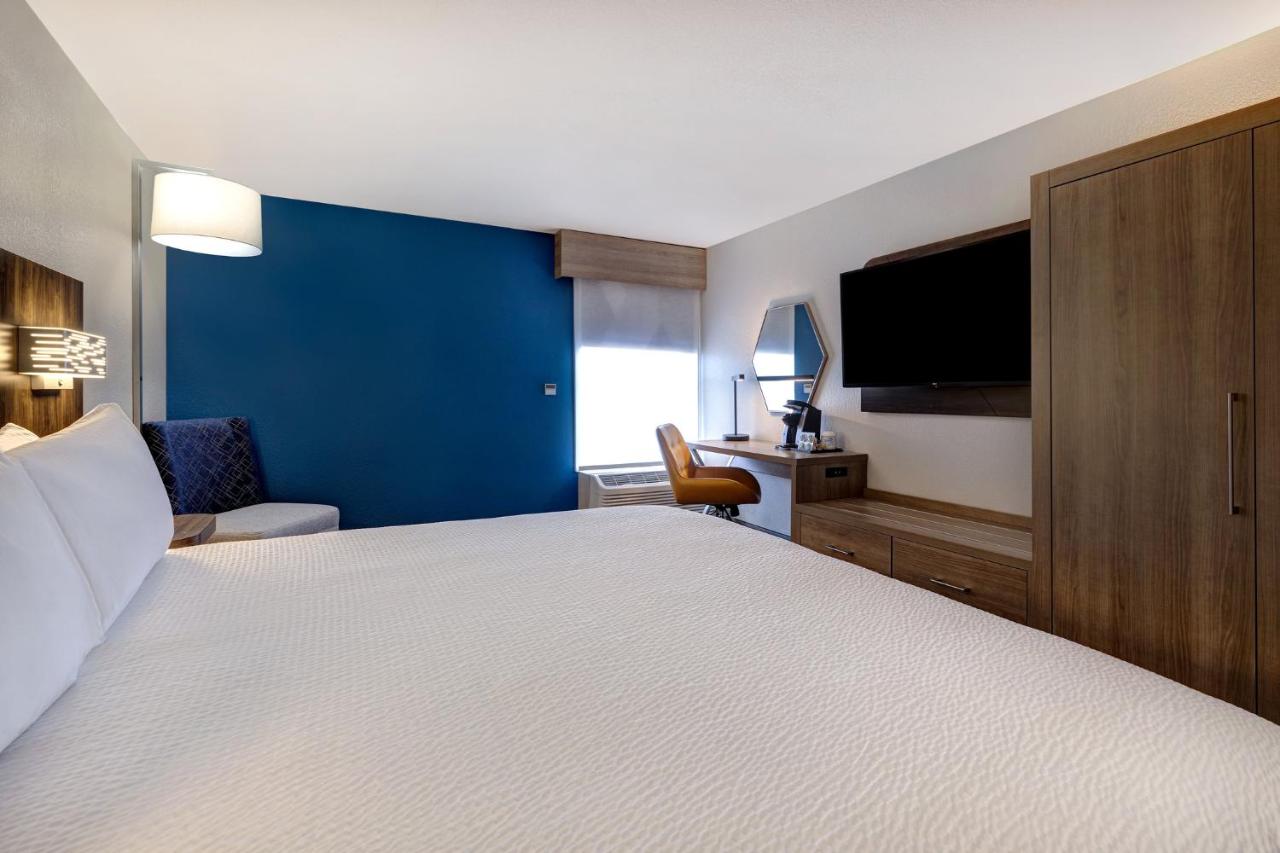  | Holiday Inn Express & Suites - Kansas City KU Medical Center, an IHG Hotel