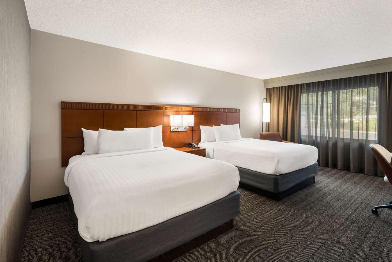 Hearing Accessible Guestroom Two Queens at Sonesta Select San Jose Airport