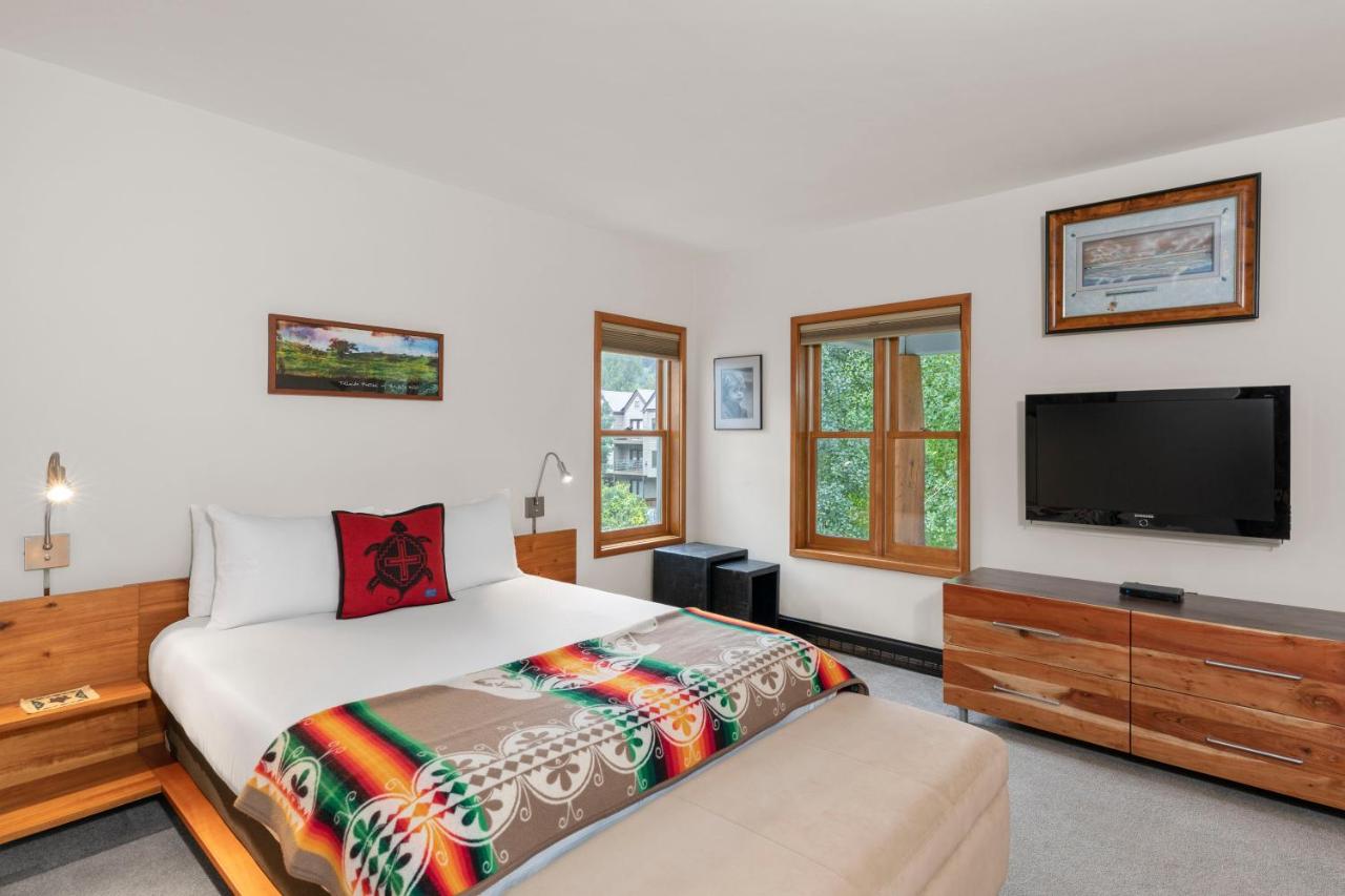 Apartment with Terrace at Element 52, Auberge Collection