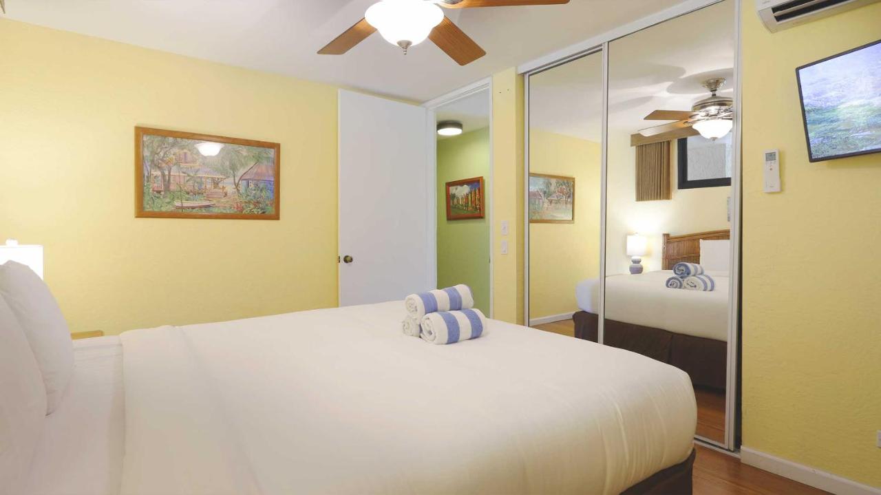 | Papakea K303 2bed/2bath stunning ocean & pool views