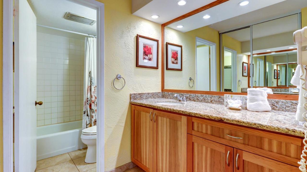 | Papakea K303 2bed/2bath stunning ocean & pool views